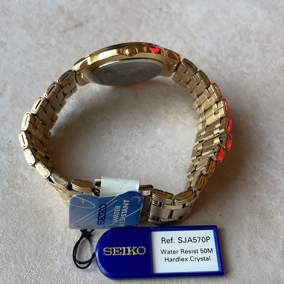 Seiko men battery water resistant stainless steel - Picture 5 of 7